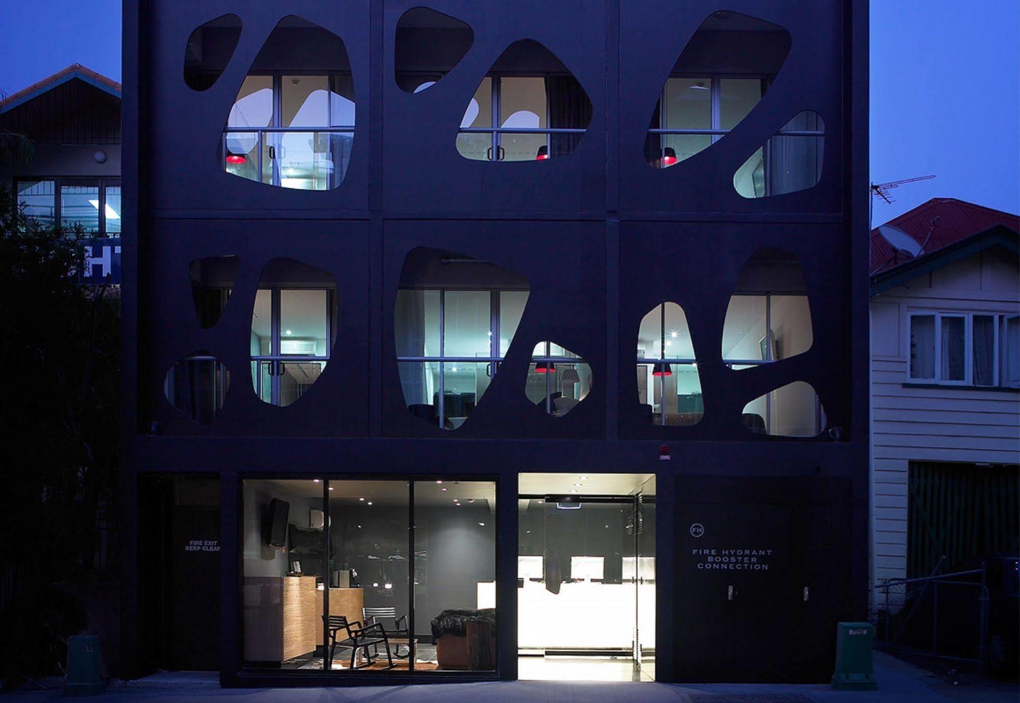 Lylo Brisbane Hostel Exterior photo